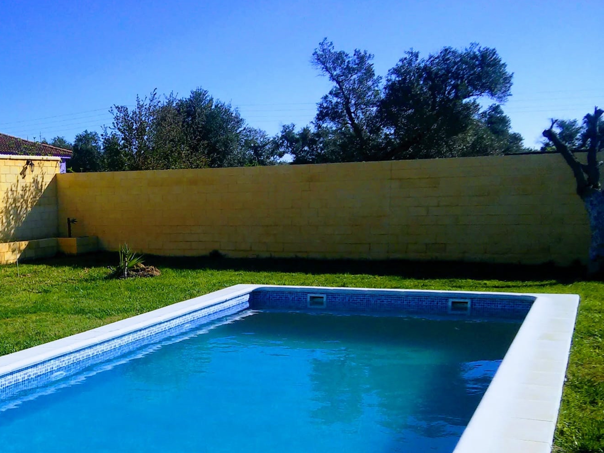 Reforma y construcción de patios y zonas exteriores